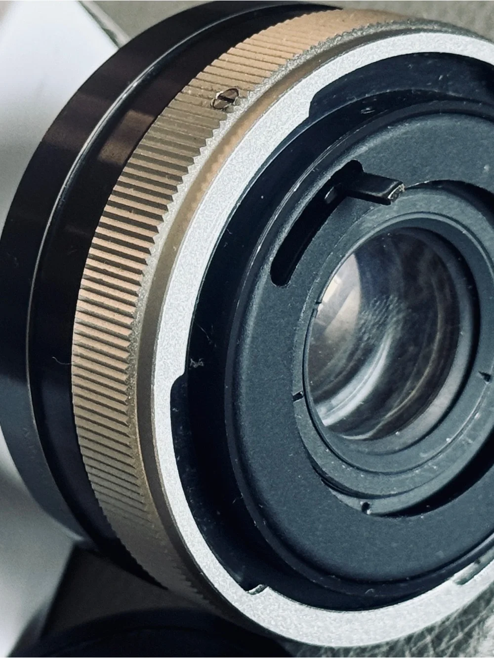 ++ MINT CONDITION - The Canon “CF Auto Teleplus 2x Teleconverter” Made in Japan
